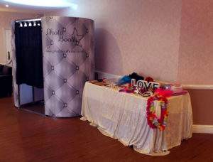 Event Star Photobooth - Enclosed Booth