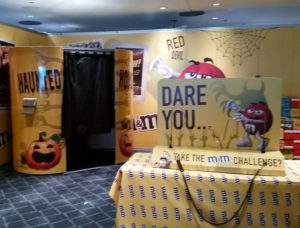 Event Star Photobooth - Enclosed Booth Customized
